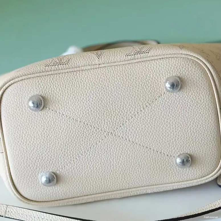 Fashionrepsfam ru LV Bag 2304DJ0078 0522